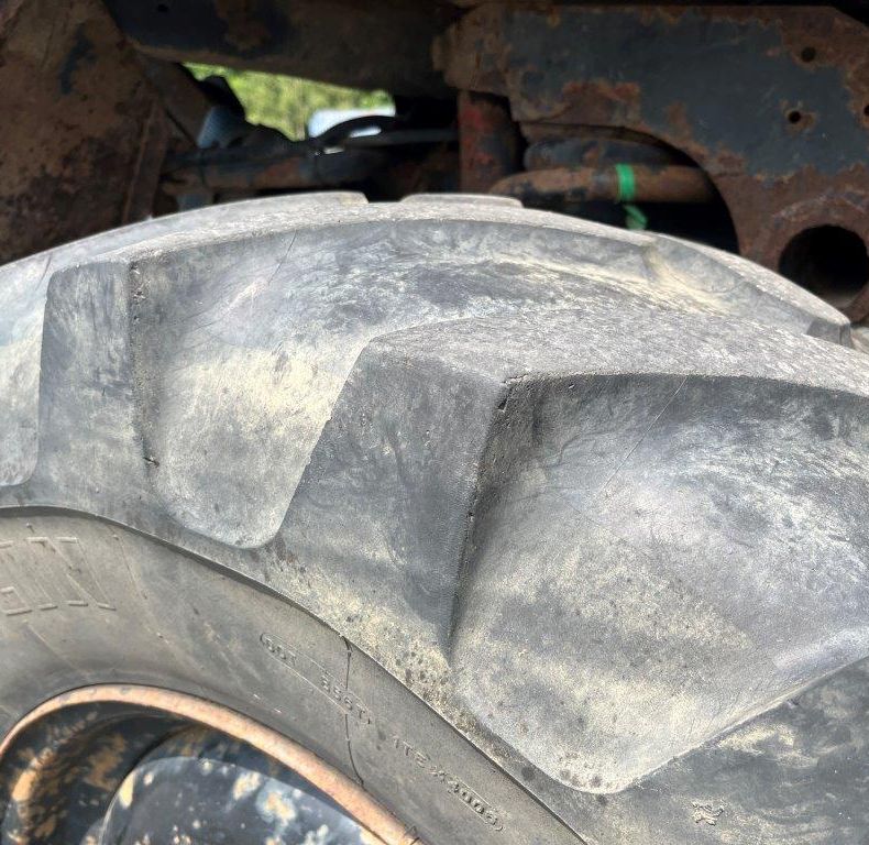 405/70R20 Michelin XM47 used