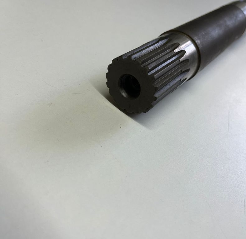 FRONT PTO STUB SHAFT 18 SPLINE
