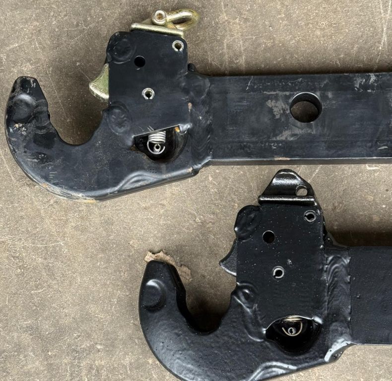 U406-427 3 POINT LINKAGE QR ARMS