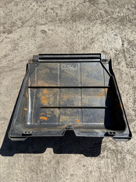 UHN U300 400 500 BATTERY BOX LID