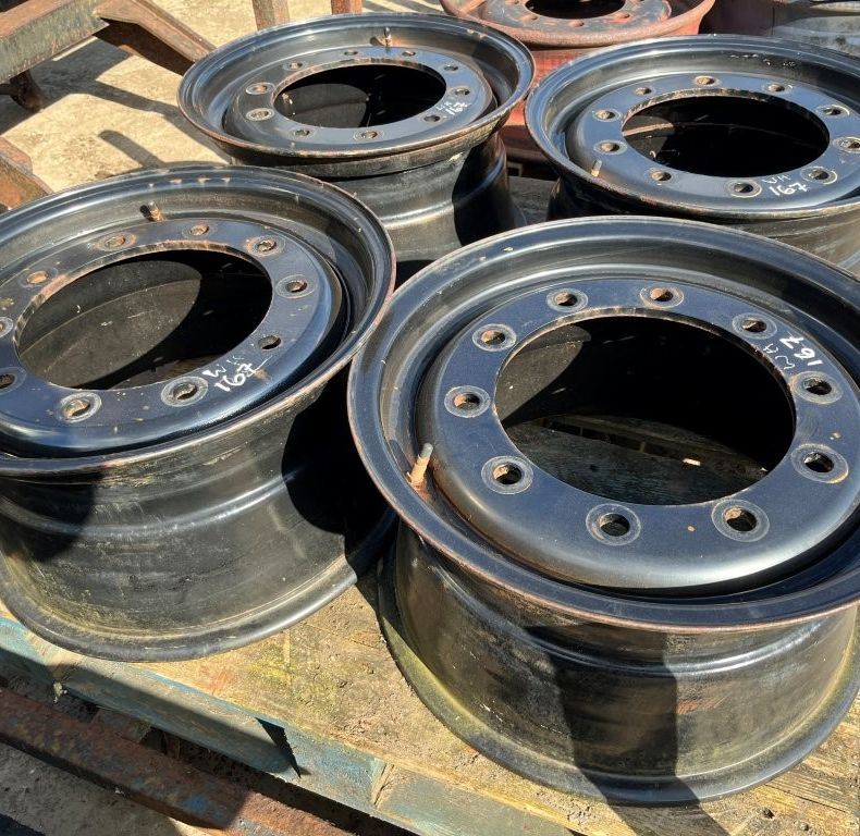 UNUSED 10 BOLT 11X20 RIMS
