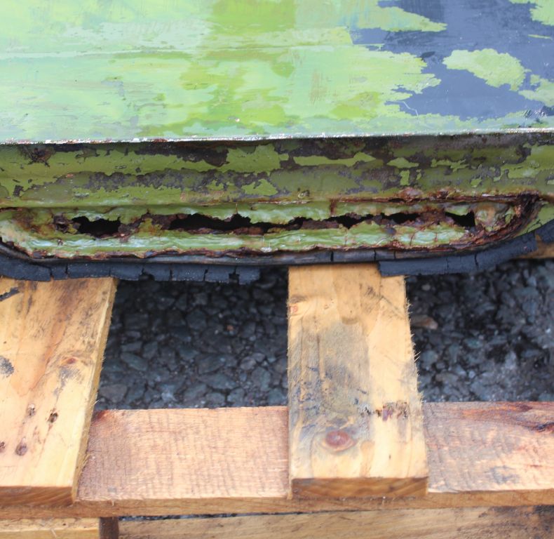 Used cab door for u1100/416