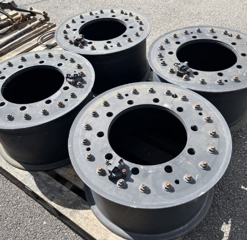 HUTCHINSON SPLIT RIMS 10 BOLT