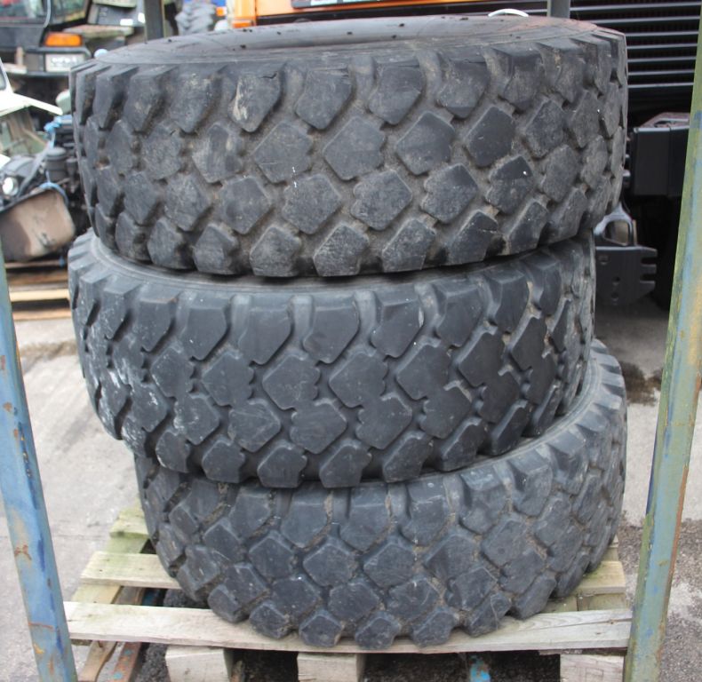 X3 USED 395/85R20 MICHELIN XZL TYRES