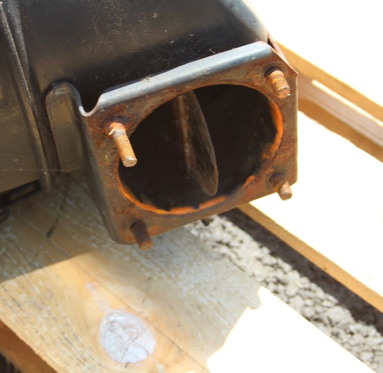 AIR FILTER HOUSING U1200-1700