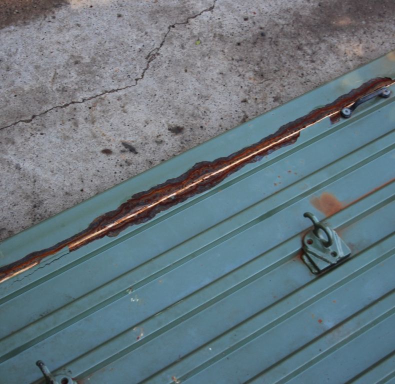 USED SET OF SIDES & TAILGATE FOR U1300L/U1350