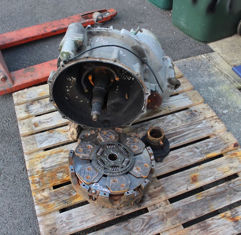 USED DOUBLE CLUTCH PTO BOX