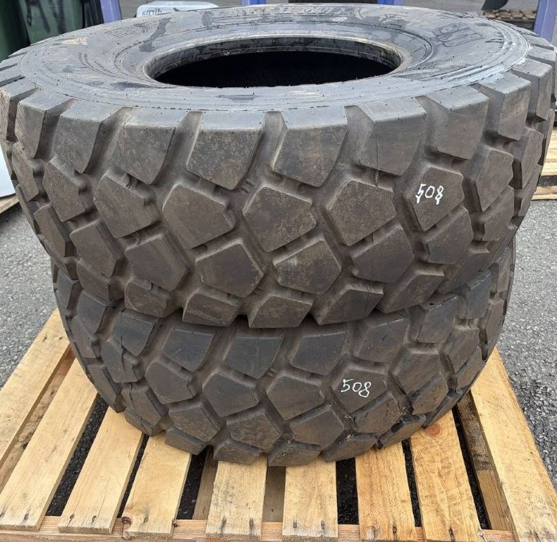 365/80R20 BKT EARTHMAX X2