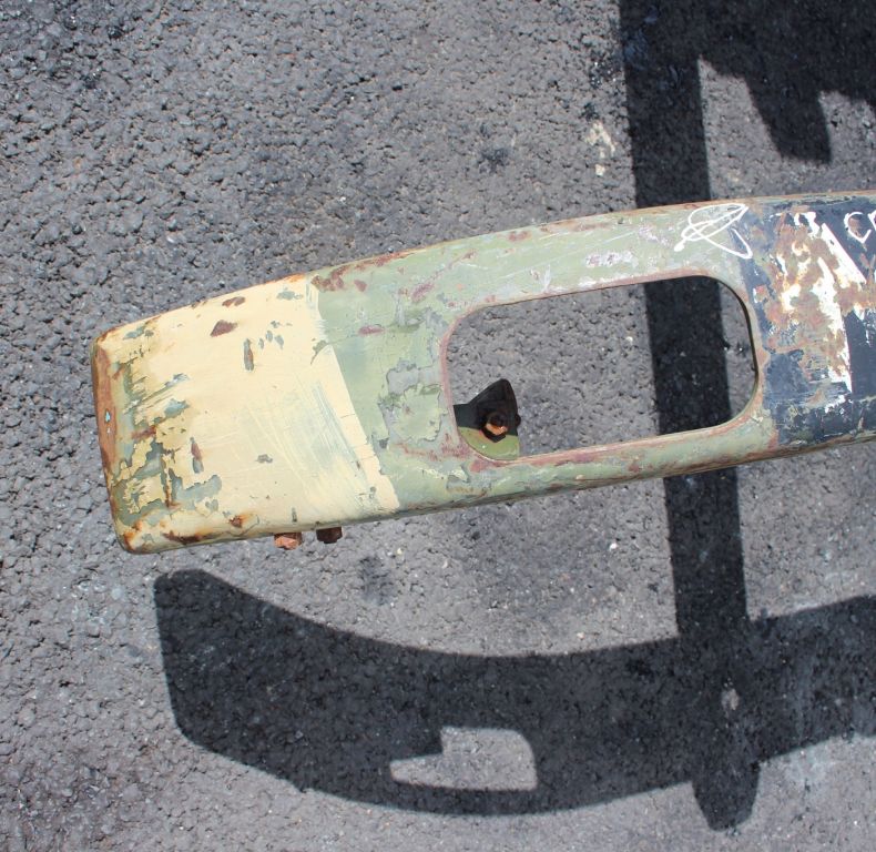 USED U900/1100 406/416 MILITARY BUMPER
