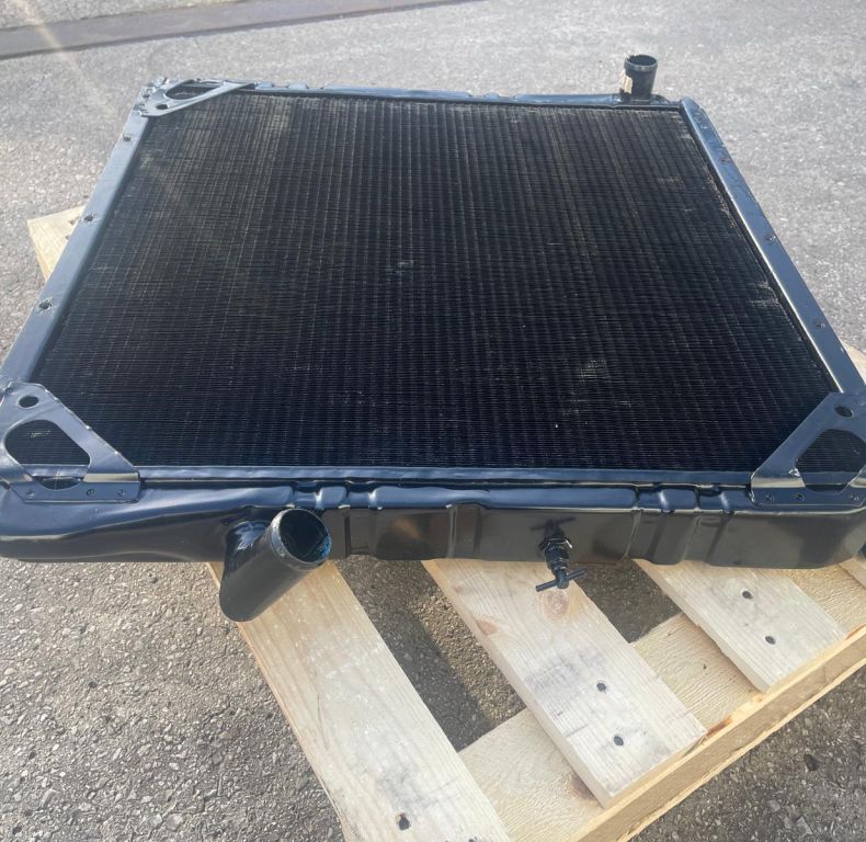 NEW HEAVY DUTY RADIATOR U2100-2450/1600-1650