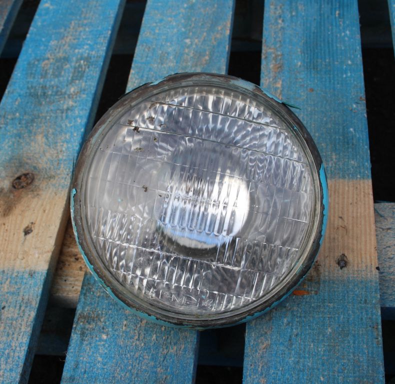 USED FRONT HEADLIGHT U1100 (416)