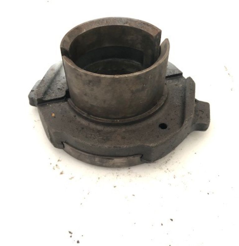 USED MB TRAC CLUTCH RELEASE BEARING