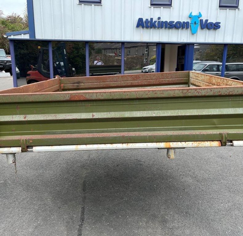 3 WAY TIPPING BODY 406-427