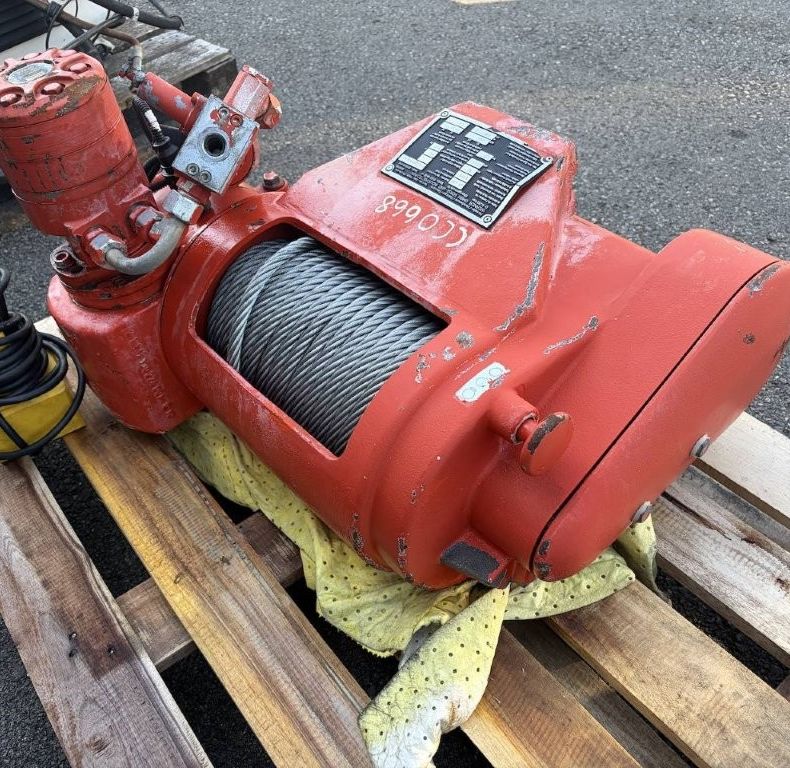 WERNER F64 HYDRAULIC WINCH