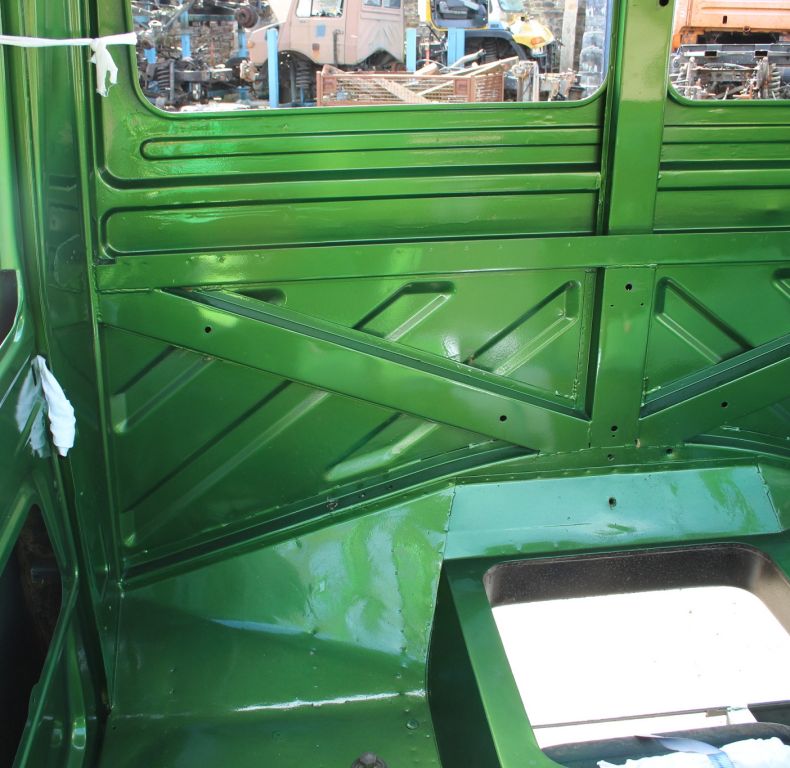 REFURBISHED HIGH TOP CAB