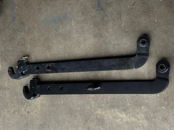 U406-427 3 POINT LINKAGE QR ARMS