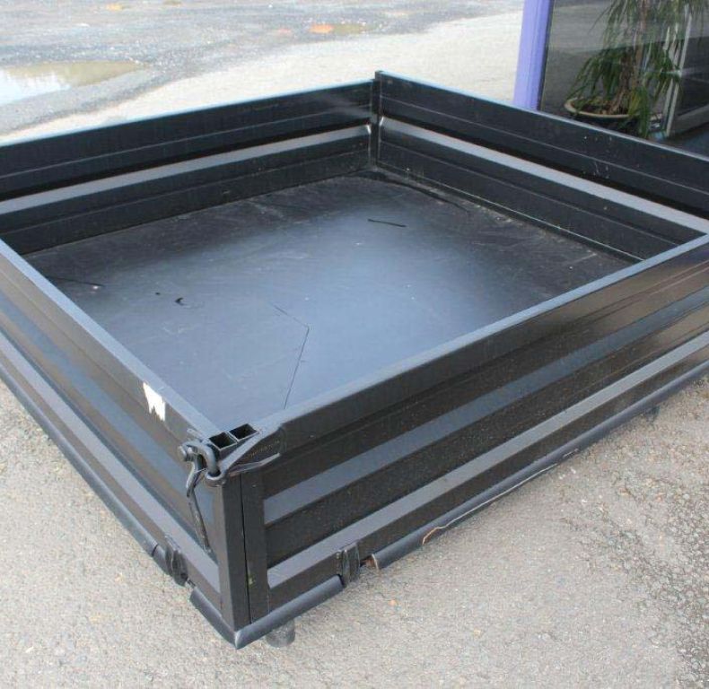 NEW REAR BODY U900-U1600 SWB