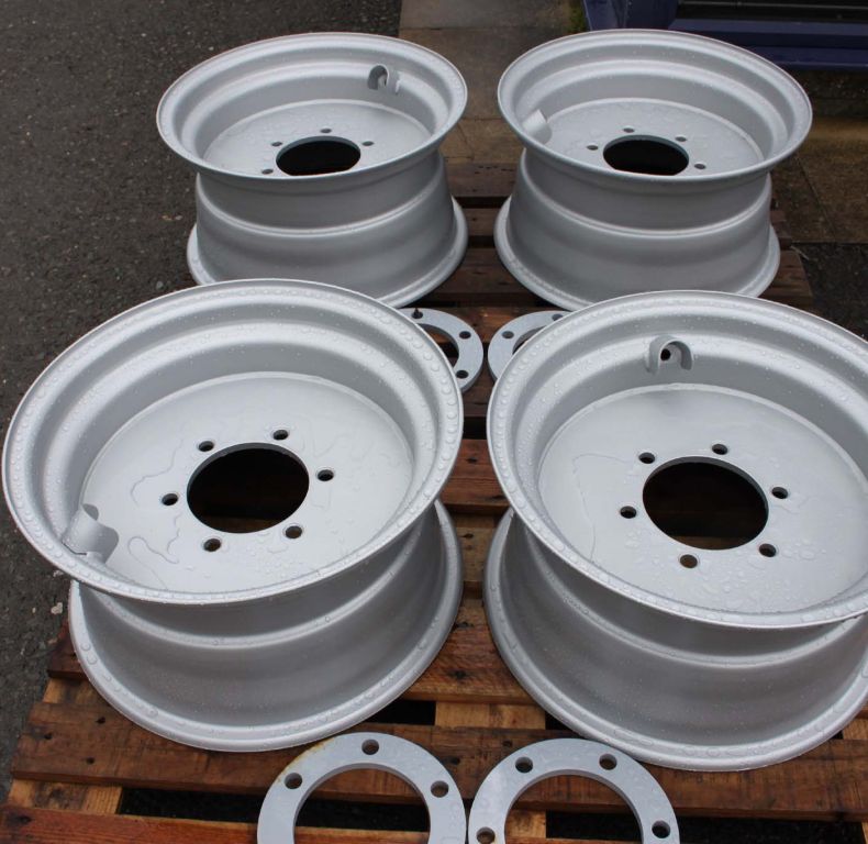 BRAND NEW 11x20" 6 BOLT RIMS