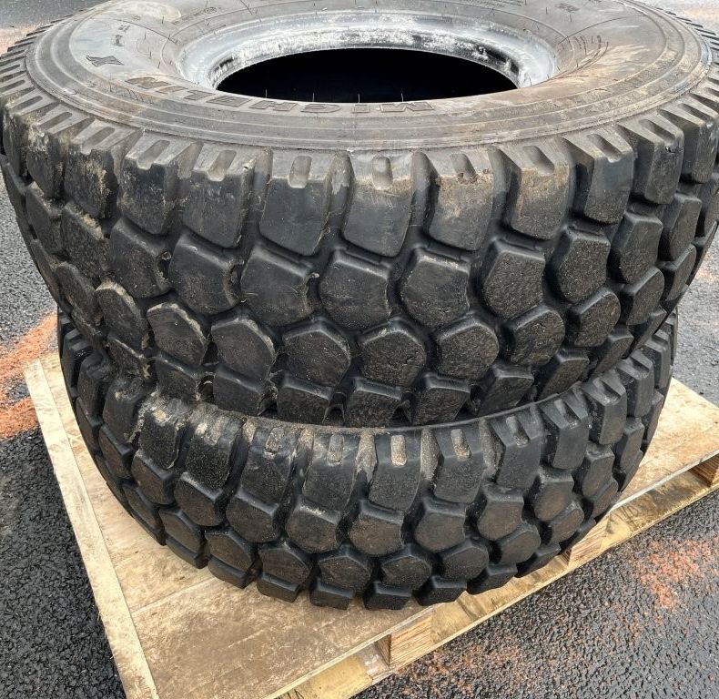 MICHELIN XZL2 395/8520