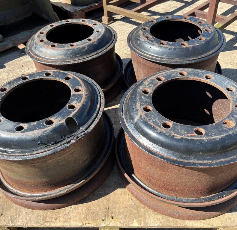 4X 10X20 10 BOLT RIMS