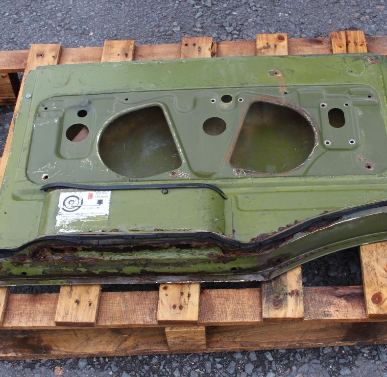 Used cab door for u1100/416