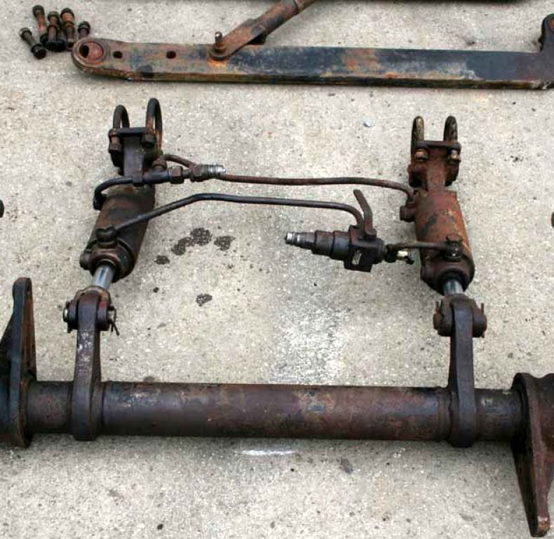 USED REAR LINKAGE