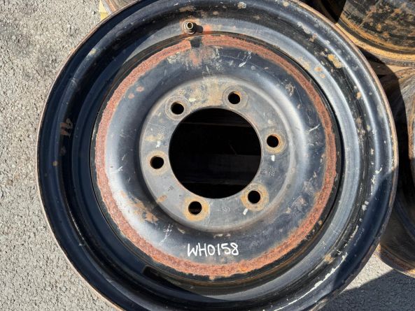 SET 4 USED RIMS 424 401 0801