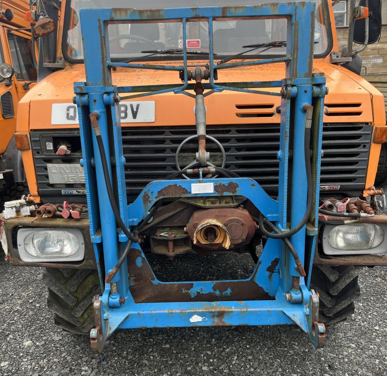 CLOSE COUPLED FRONT LINKAGE