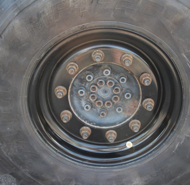 BRAND NEW 11X20" RIMS