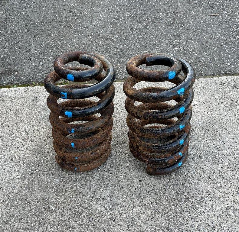 FRONT HEAVY DUTY SPRINGS 424-427