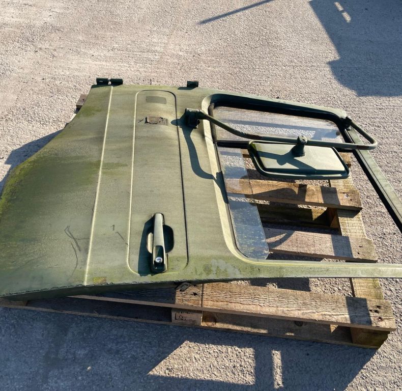 LEFT HAND DOOR SBU U1000-2450