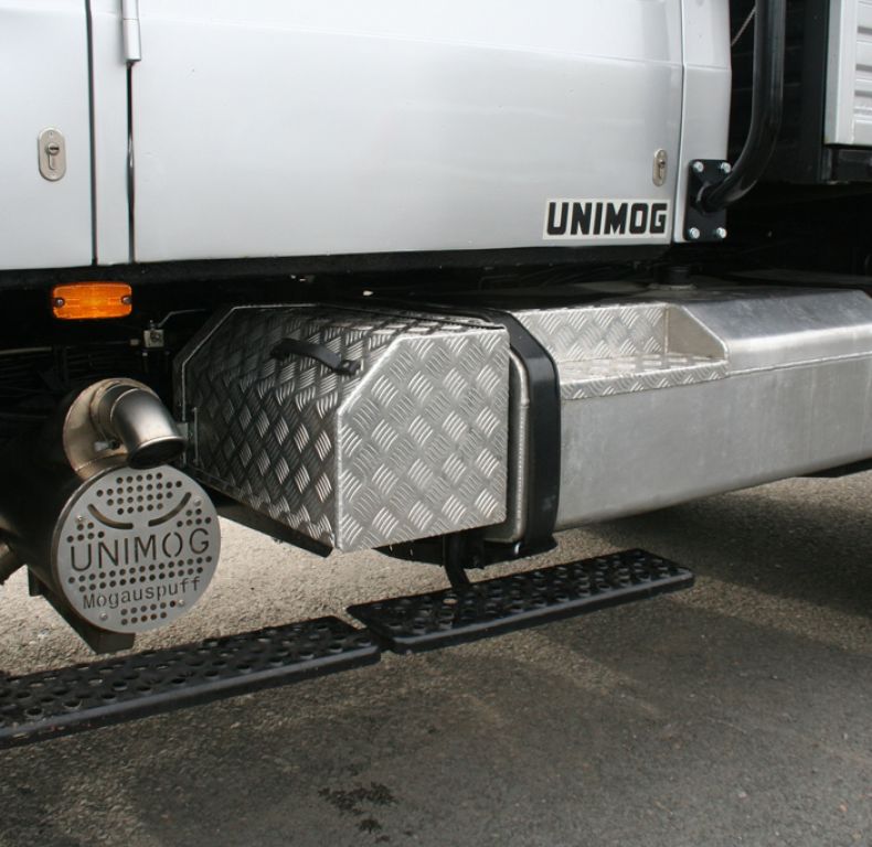 STAINLESS STEEL EXHAUST SYSTEM U1300,U1550 435-437