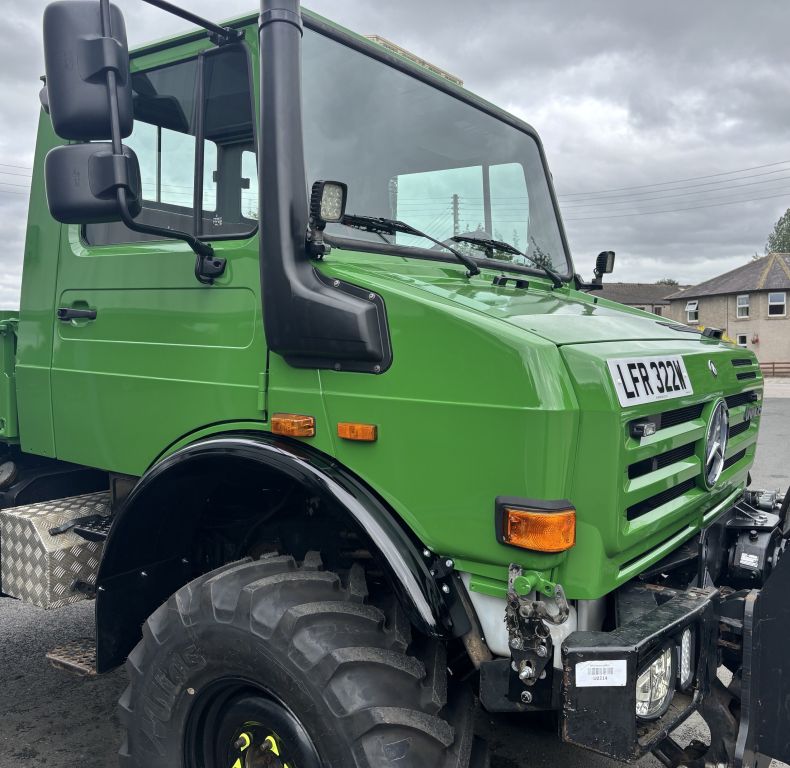 BRAND NEW CAB UHN/SBU