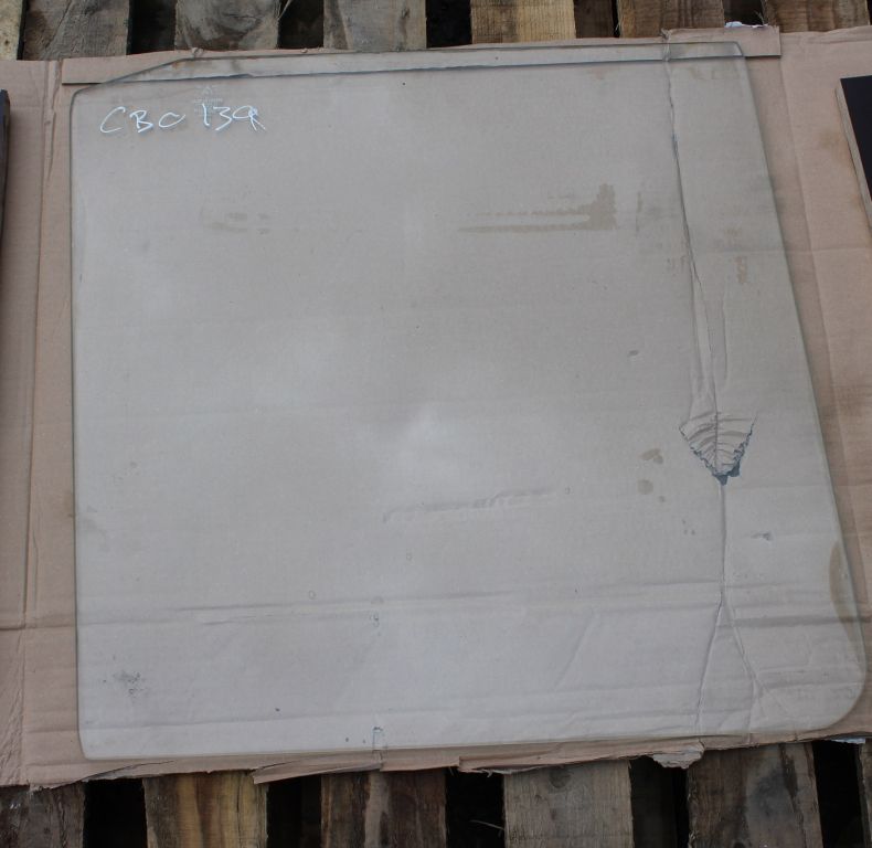 USED DROP GLASS SQUARE CAB