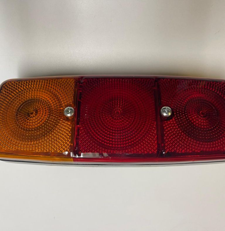 REAR LIGHT UNIT 425/437 NEW OLD STOCK