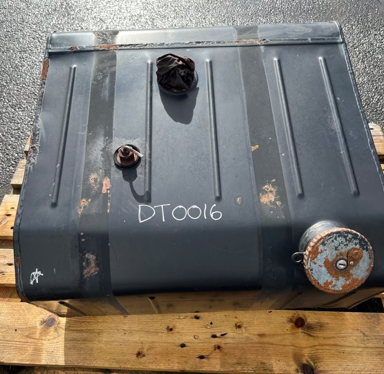 U1300L DIESEL TANK