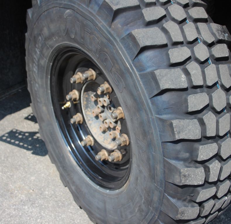 BRAND NEW 11X20" RIMS