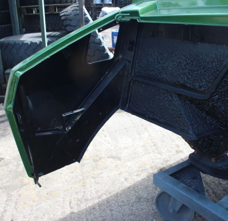 REFURBISHED HIGH TOP CAB