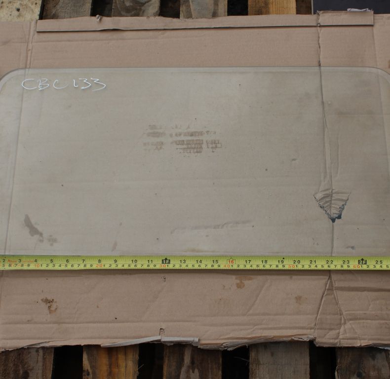 USED CAB REAR WINDOW GLASS