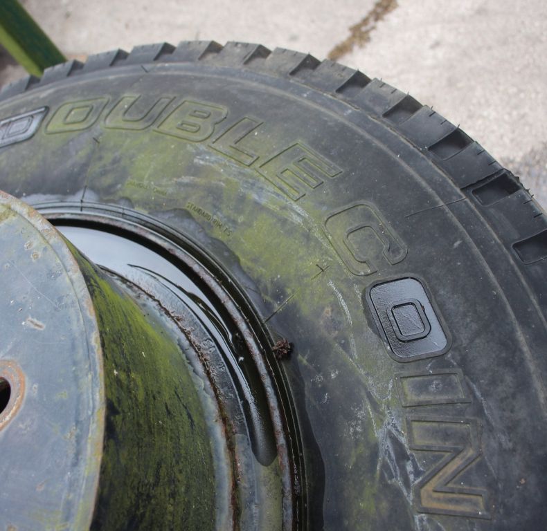 X2 USED 10.00R20 DOUBLECOIN TYRES & 20" RIMS