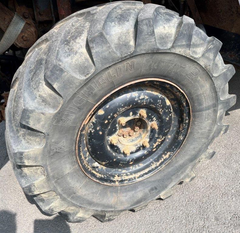 405/70R20 Michelin XM47 used