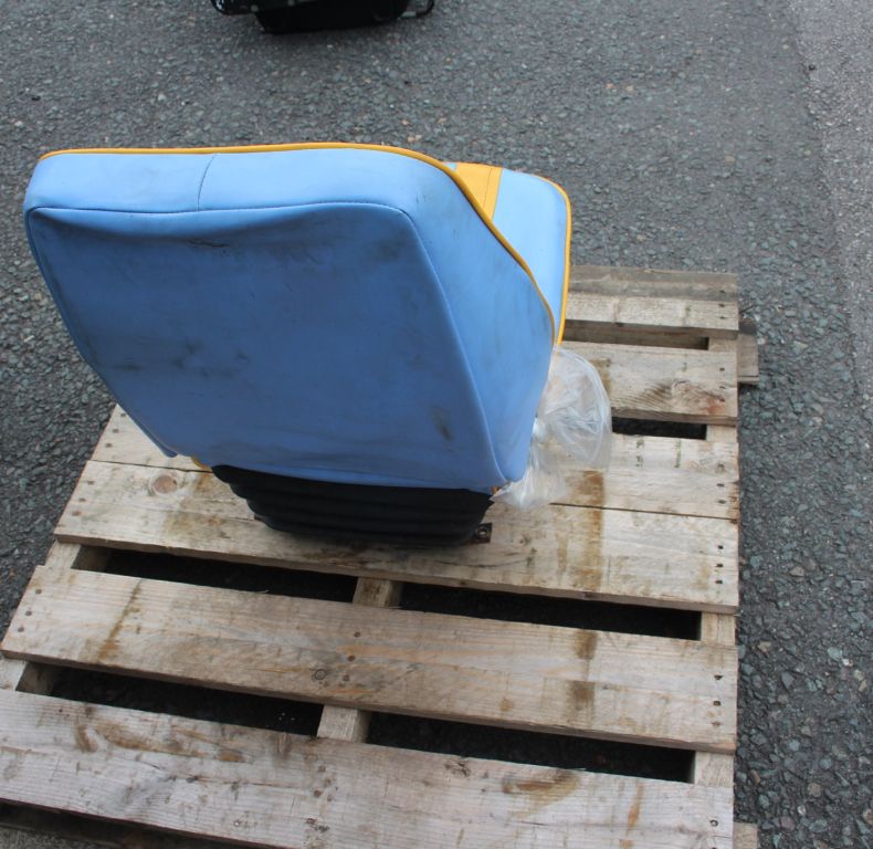 KAB 411 SUSPENSION SEAT USED