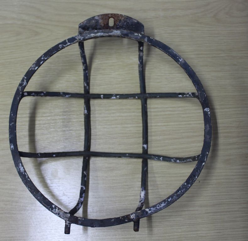 USED HEADLIGHT GRILLES U421/403/406/416