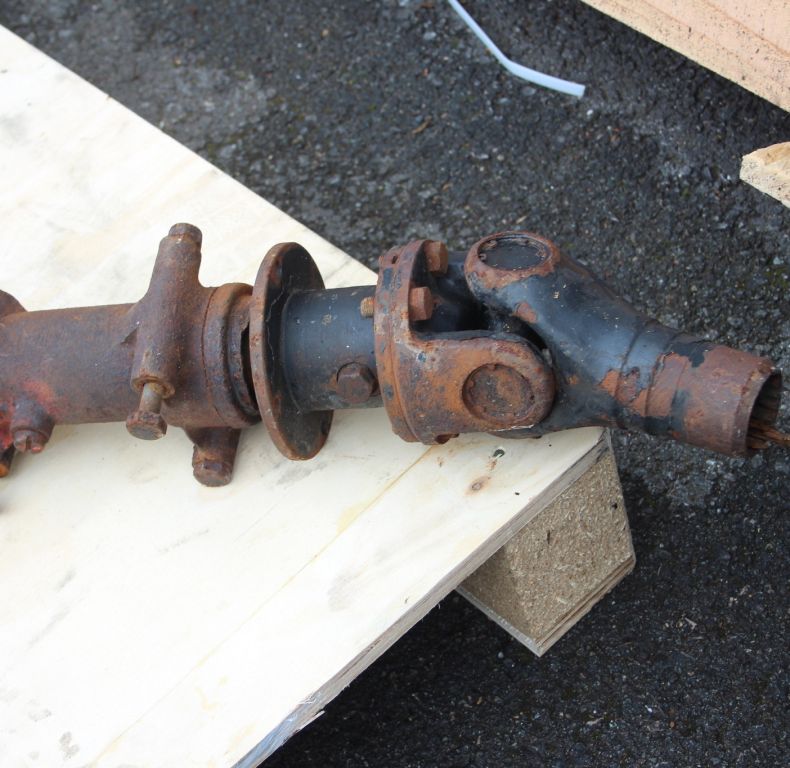 USED U900 406 REAR PTO