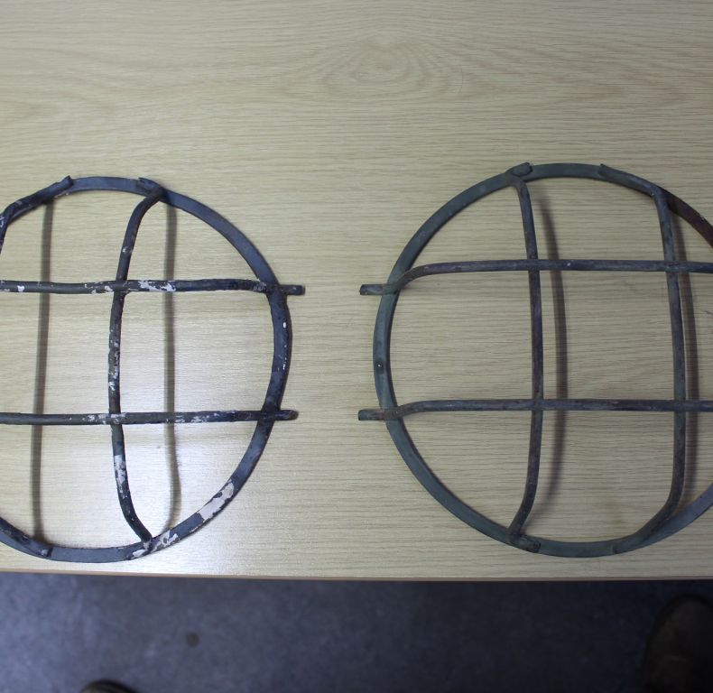 USED HEADLIGHT GRILLES U421/403/406/416