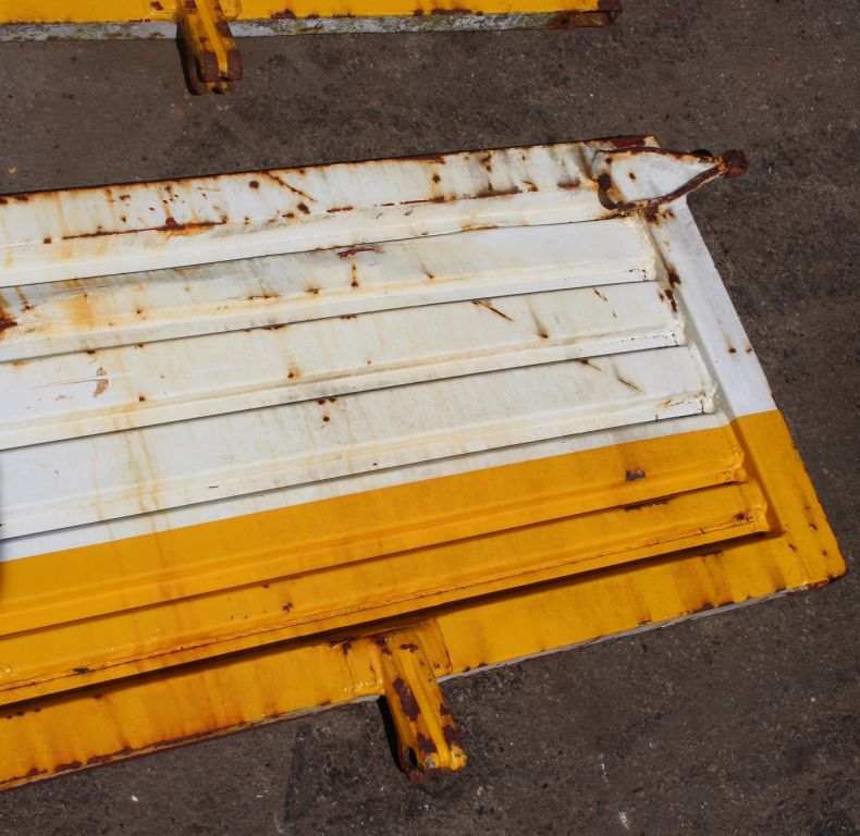 USED DROPSIDES FOR U425/437 U1300-2400