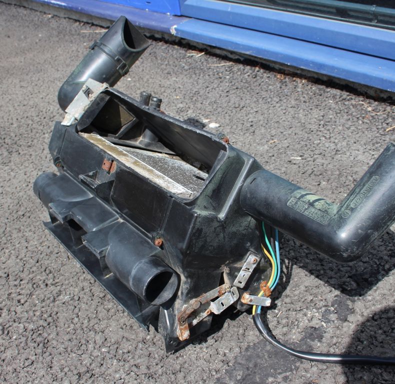 USED SQUARE CAB HEATER UNIT