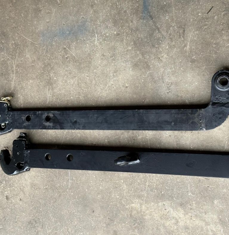U406-427 3 POINT LINKAGE QR ARMS