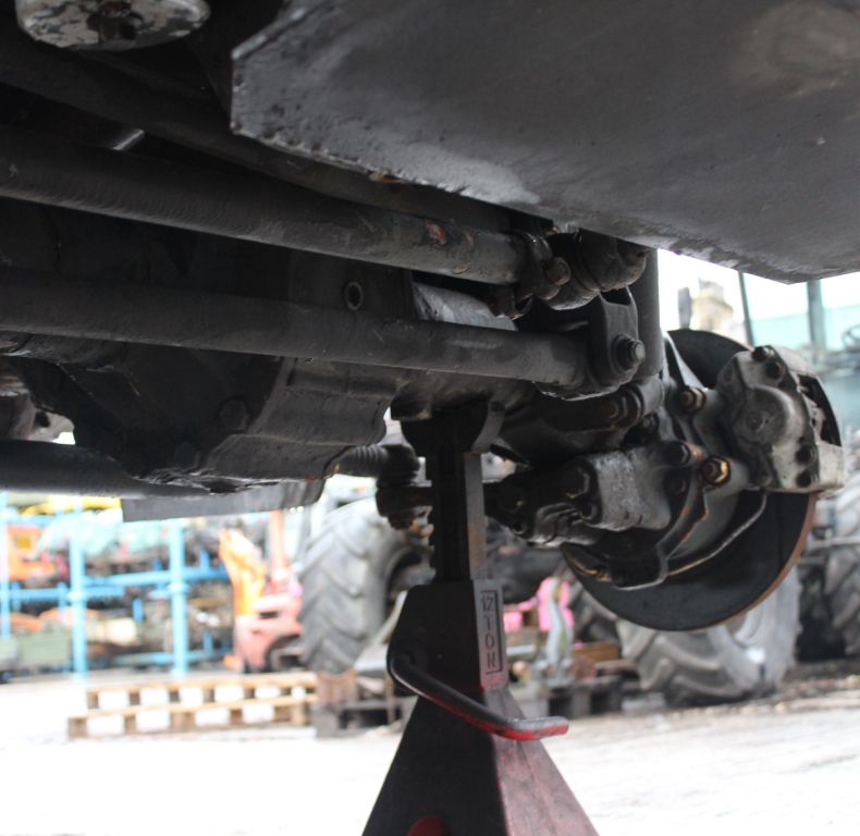 USED PAIR FAST AXLES 23:9 A10/A11