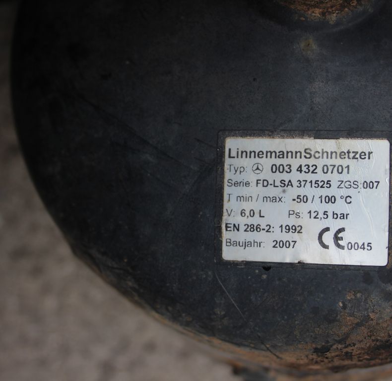 USED AIR TANK 003 432 0701